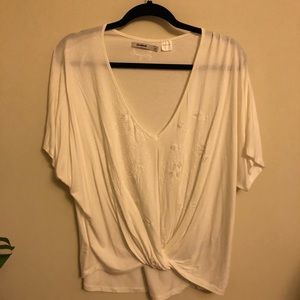 Floral Design, White Short Sleeve